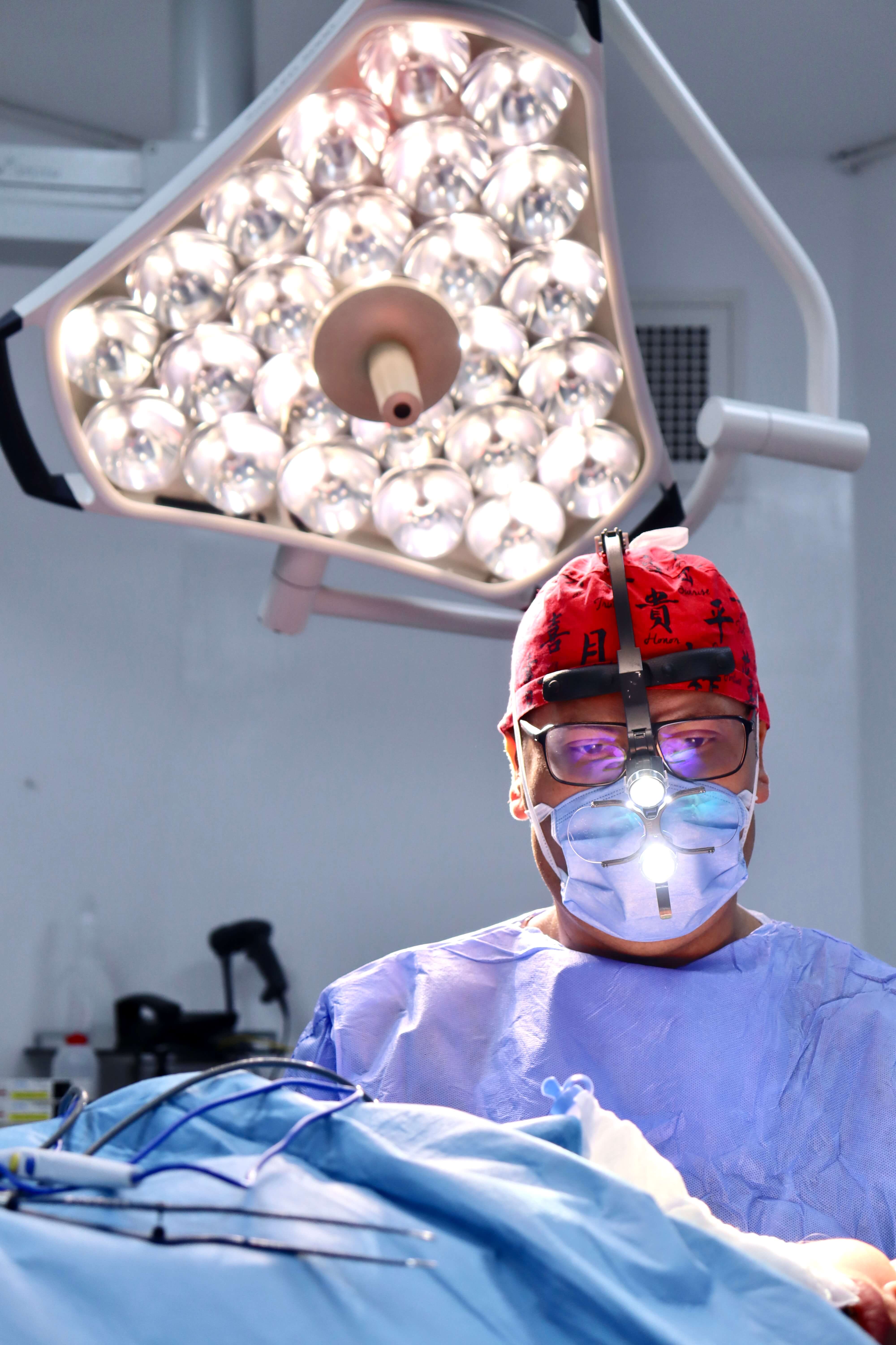 Dr Anas Gherissi